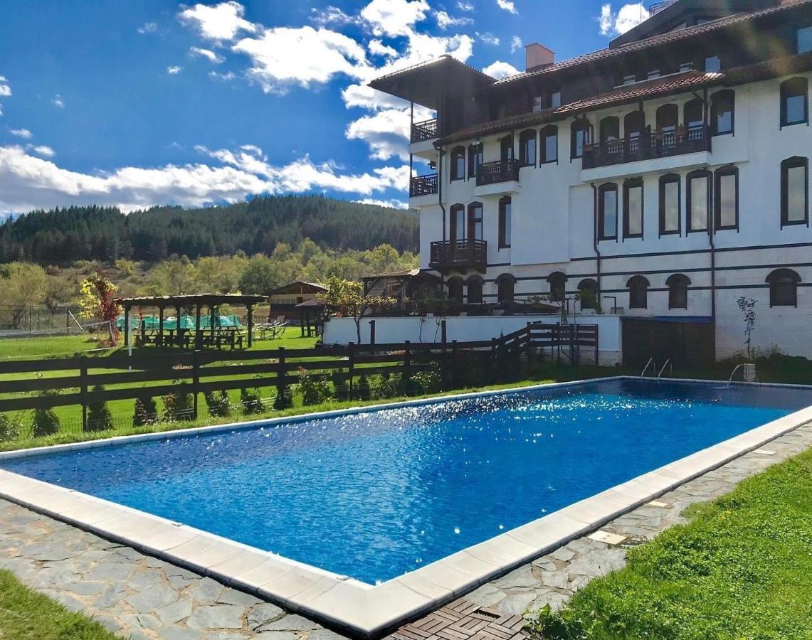 Hotel Orbel Dobriniszte Zewnętrze zdjęcie