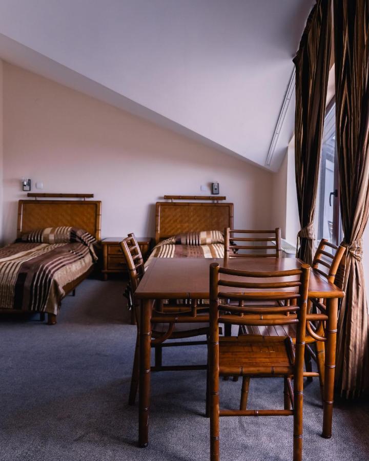 Hotel Orbel Dobriniszte Zewnętrze zdjęcie