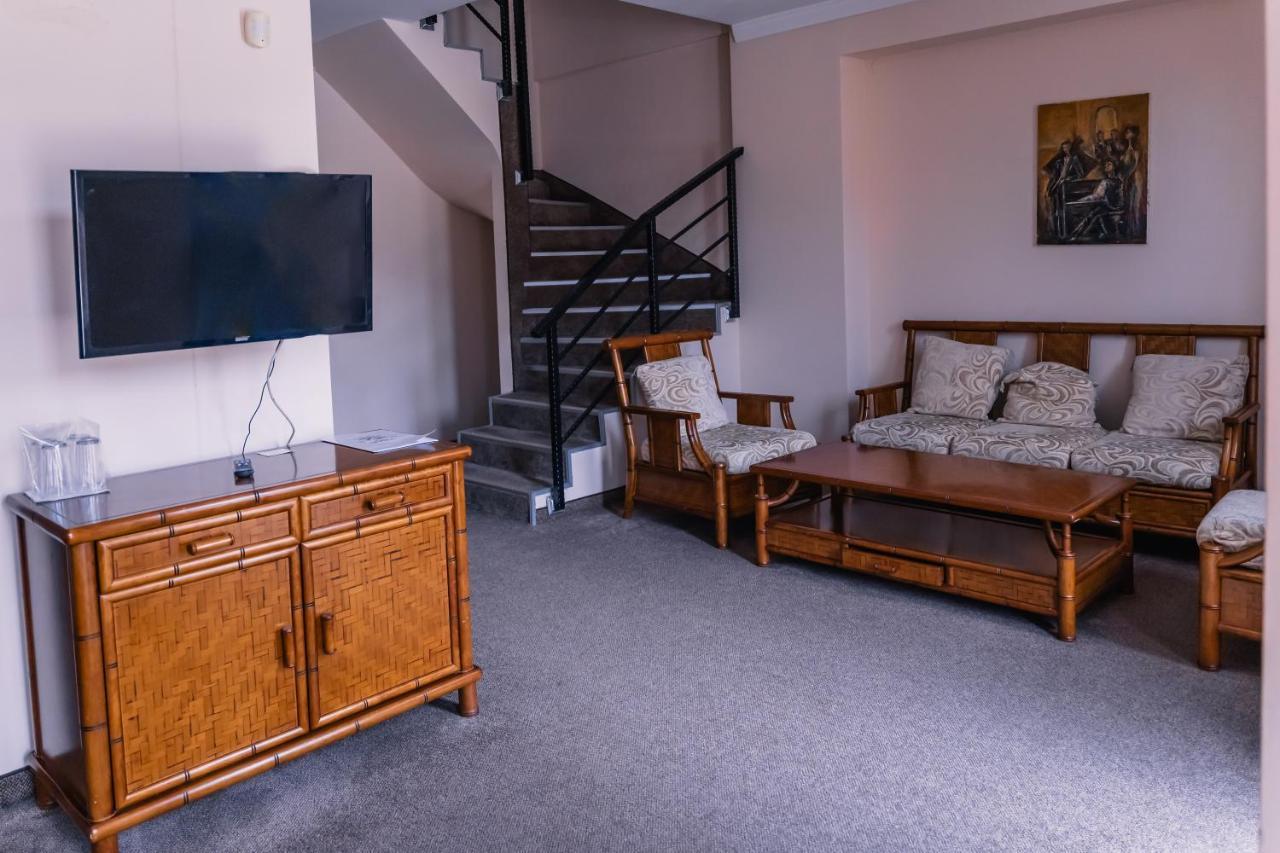 Hotel Orbel Dobriniszte Zewnętrze zdjęcie