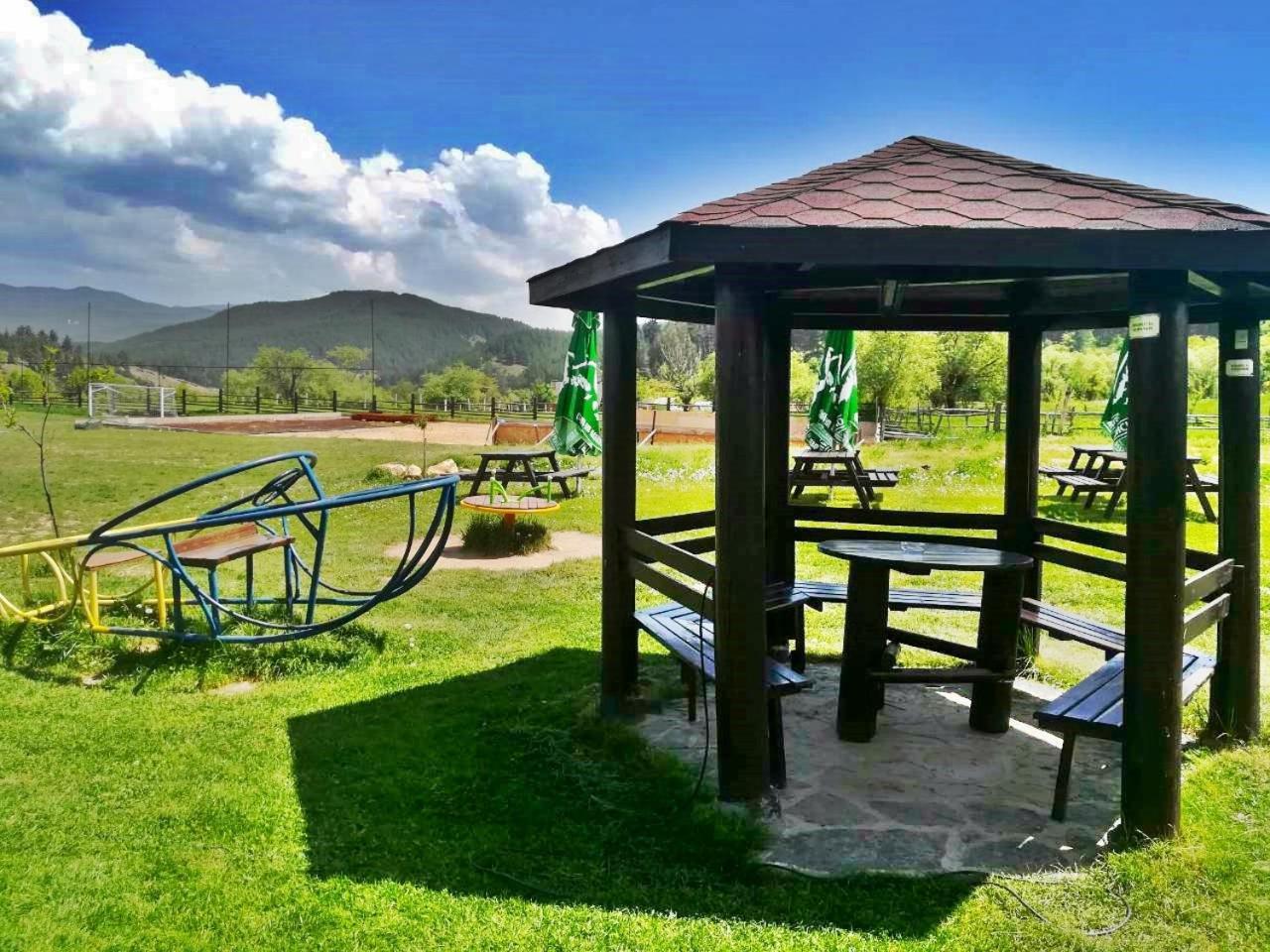 Hotel Orbel Dobriniszte Zewnętrze zdjęcie