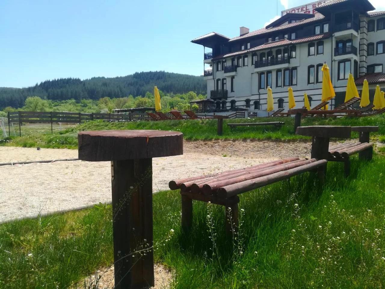 Hotel Orbel Dobriniszte Zewnętrze zdjęcie