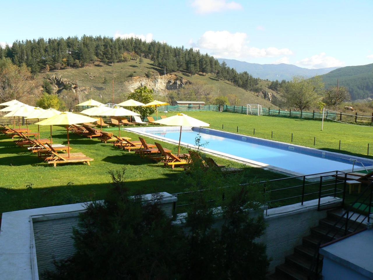 Hotel Orbel Dobriniszte Zewnętrze zdjęcie
